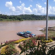 น้ำเงี้ยวป้าจันทร์