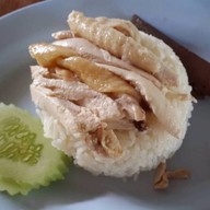 ข้าวมันไก่พายัพ สาขา2 (วงเเหวน)
