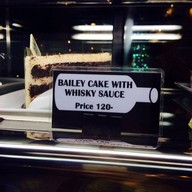Whisky cake Asiatique The River Front : Harbour Market