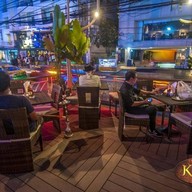 Kazbar Shisha Oasis สุขุมวิท 11