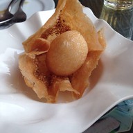 บ้านเลขที่ 8