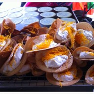ขนมเบื้องฝอยทอง ถนนนครชัยศรี