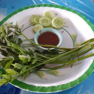 ลุงเชิดข้าวแกงปักษ์ใต้