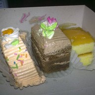 ขนมหวานดาวคะนอง