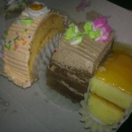 ขนมหวานดาวคะนอง