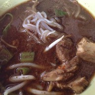 ก๋วยเตี๋ยวเรือบุฟเฟต์ ข้างร้านหยก