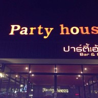 Party house ร้อยเอ็ด