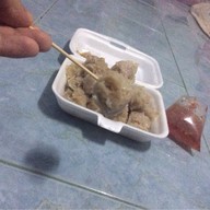 ขนมจีบ ซาลาเปา หน้าหอนาฬิกาโพธาราม
