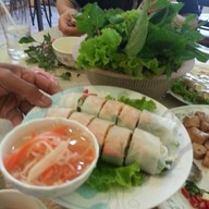 แหนมเนือง