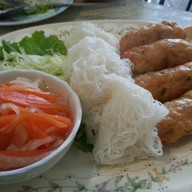 แหนมเนือง