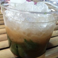 คุณกล้วย ลอดช่องวัดเจษ ตลาดน้ำคลองลัดมะยม