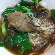 ก๋วยเตี๋ยวเป็ดตุ๋นรสเด็ด ชากค้อ