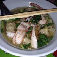 ชายสี่บะหมี่เกี๊ยว BTS ราชเทวี