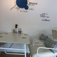 KAVIAR Cafe & Lifestyle Gallery