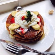 DEAN & DELUCA มหานคร คิ้วบ์