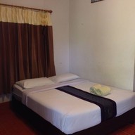 บ้านอิงเขา