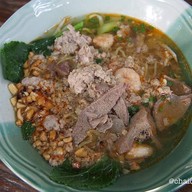 ก๋วยเตี๋ยวหมูต้มยำอัมพวา