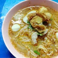 ก๋วยเตี๋ยวเฮียหมู