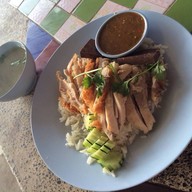 บ้านข้าวมันไก่ หนองผึ้ง -