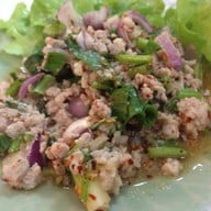 ส้มตำยกครก กาดสวนแก้ว