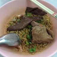 ก๋วยเตี๋ยวเป็ดตุ๋นเจ๊ไฝ