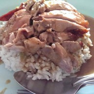 ข้าวหน้าเป็ดย่าง จิว แป๊ะ ทง