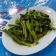 ร้านอาหาร อรวรรณ