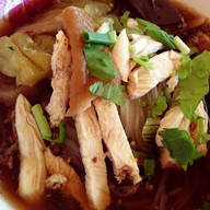 ก๋วยเตี๋ยวไก่มะระ บ้านสุนันทา
