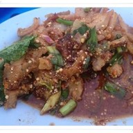 ร้านลาบพี่เบิ้ม