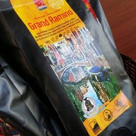 Cafe de' MADRE (เชียงใหม่)