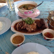 ก๋วยเตี๋ยวเป็ดริมคลอง
