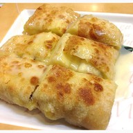 โรตีกล้วยชีสนม