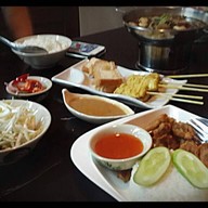 ก๋วยเตี๋ยวเรือ ยกพลขึ้นบก เมเจอร์ฮอลลิวูด รามคำแหง