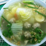 จ๊อตจักรภัทร์