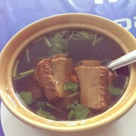 ข้าวหน้าเป็ดย่าง จิว แป๊ะ ทง