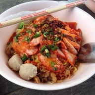 บะหมี่หมูแดง ม.เกษตร ชลบุรี
