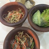ส้มตำยกครก กาดสวนแก้ว