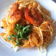 ไอ้น้อยผัดไทยกุ้งสดวัดไชโย