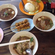 เตี๋ยวเรือต่อชาม สนามบินหาดใหญ่