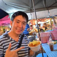 ปลาเส้นทอด ตลาดนัดเลียบทางด่วนรามอินทรา