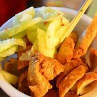 ปลาเส้นทอด ตลาดนัดเลียบทางด่วนรามอินทรา