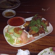 กำปั่นริมน้ำ