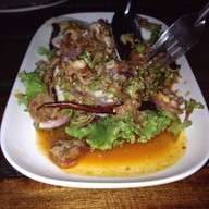 กำปั่นริมน้ำ