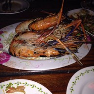 กำปั่นริมน้ำ