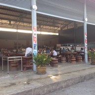 ร้านเจ๊ส้มลิ้ม