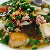 ร้านเย็นตาโฟรสเด็ด-ก๋วยเตี๋ยวแคะ
