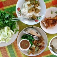ร้านข้าวแกงบ้านส้อง