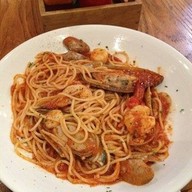 Cafe Fish ดิเอ็มโพเรี่ยม