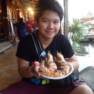 ทรัพย์ทะเลทอง ตลาดน้ำอัมพวา