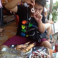 ทรัพย์ทะเลทอง ตลาดน้ำอัมพวา